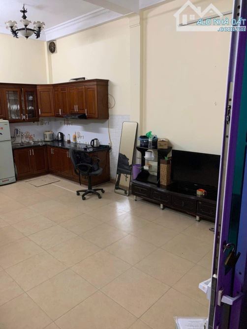 Bán nhà riêng Ngõ Quỳnh Hai Bà Trưng giá 6.3 tỷ, lô góc, ngõ 3 gác, sổ đỏ