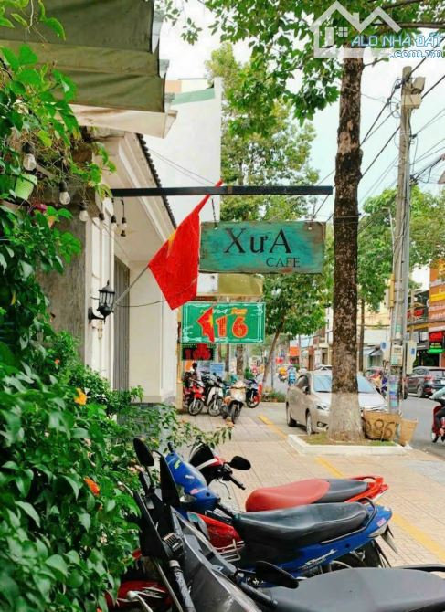 Bán nhà mặt tiền Trương Định, Tân Mai, Biên Hòa, Đồng Nai, 300m2, giá 28 tỷ 500.