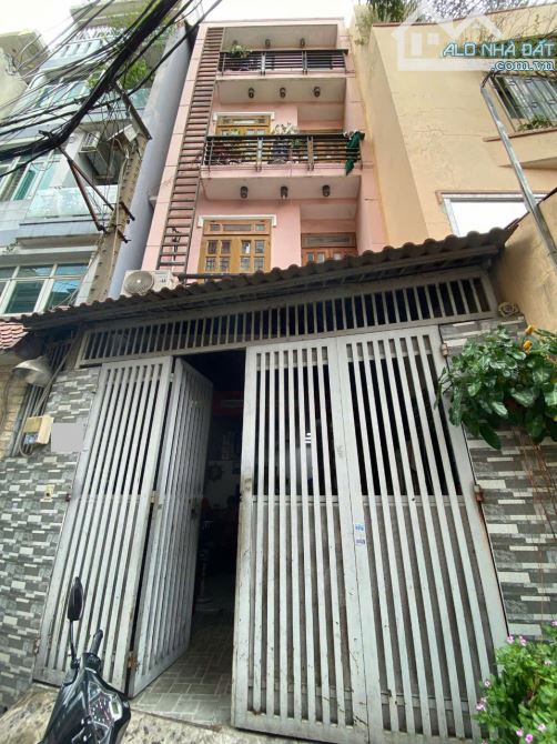Nhà 4 tầng, hẻm ô tô 7 chỗ, gần mặt tiền Trường Chinh, 5.5 tỷ