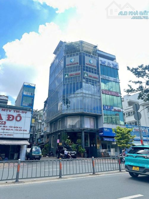 Bán nhà MT Hồng Bàng Quận 11, DT:7x20m 130m2, 3 Tầng ,Bank Thuê 100triệu giá  39.5 tỷ TL