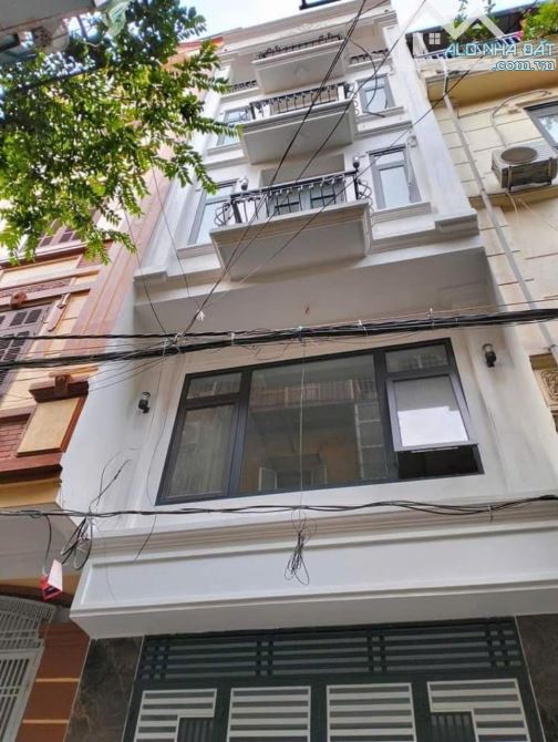 Bán nhà Phạm Văn Đồng, 46m2, phân lô, ô tô tránh, nội thất chủ tặng,  nhỉnh 8tỷ.