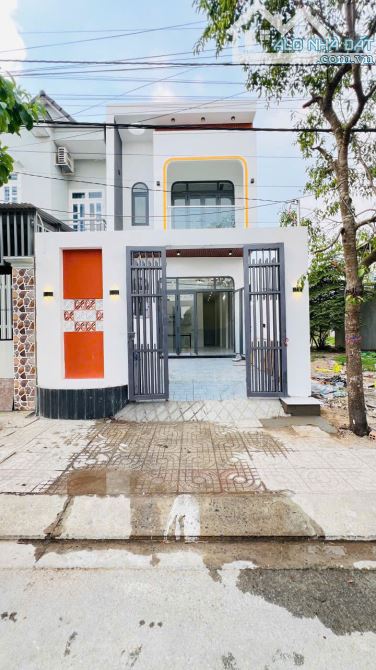 BÁN NHÀ SIÊU ĐẸP NGAY ĐƯỜNG ĐỒNG KHỞI,SỔ RIÊNG THỔ CƯ,700TR NHẬN NHÀ