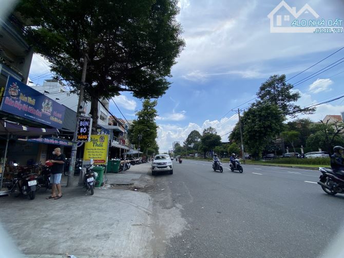 Cho thuê nhà MTkD đường số 7, Bình Tân khu Tên Lửa, 5x20m, 8phòng, 7wc