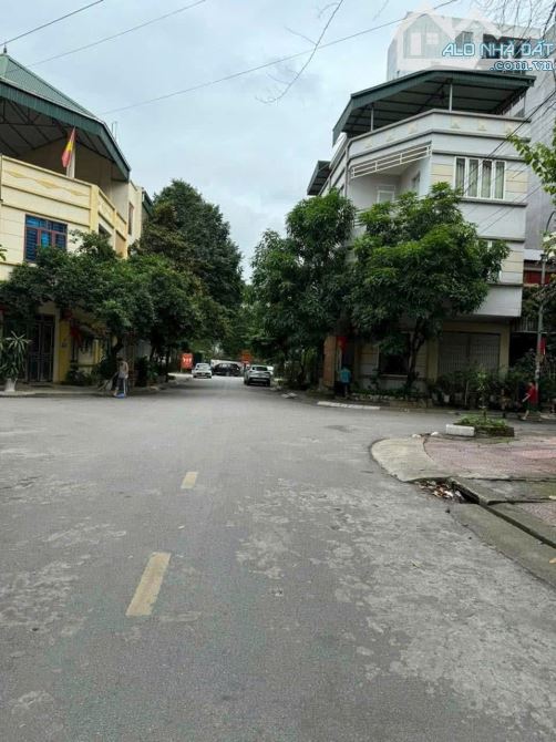 Pán lô đất mặt tiền 5,5m khu K15, Ninh Xá, tp Bắc Ninh. Giá nhỉnh 8 tỷ