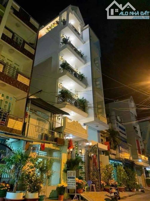 Nói Nhỏ Nghe Nè Siêu Phẩm Mặt Tiền Đội Cung Q11 ( 3.4 * 16 ) 6 Lầu 12 Tỷ