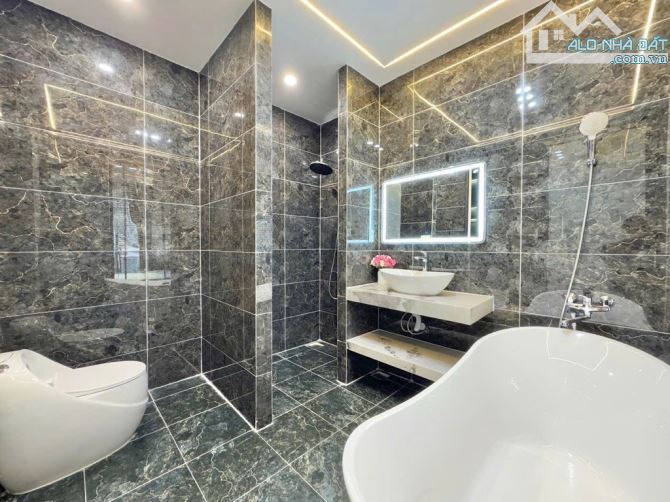 3 TẦNG MỚI FULL NỘI THẤT - MT DIỆP MINH CHÂU - DTĐ ( 5×20 ) - 7,55 TỶ TL