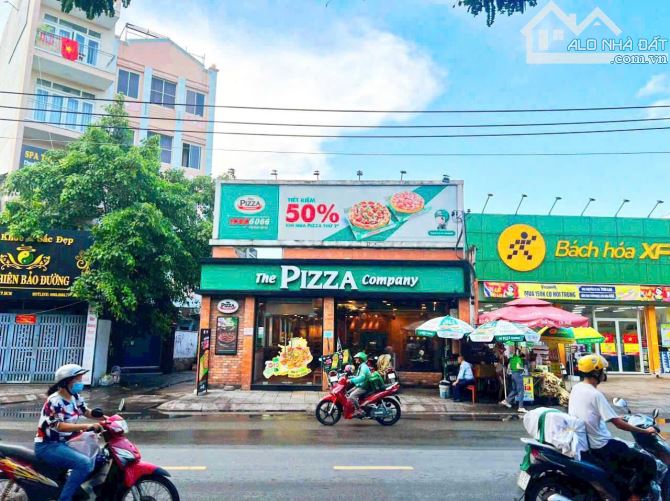 Nhà Mặt Tiền Hoà Bình, P 5, Quận 11 - 8.4 x 27m, HD thuê 100tr/th -chỉ 3x tỷ