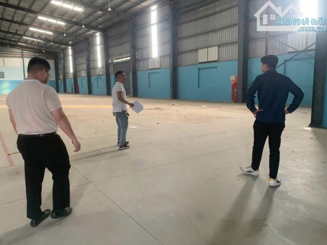 Cho thuê kho xưởng 2000m2 tại Phương Đình , Huyện Đan Phượng, Hà Nội.
