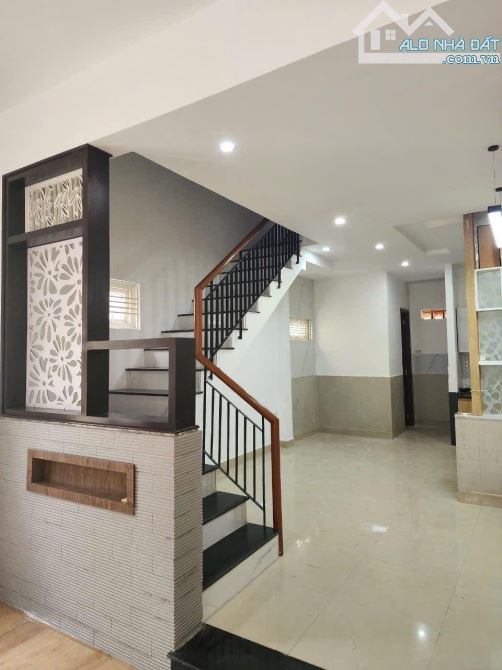 Bán nhà 3 tầng lô gốc -2 mặt kiệt ô tô Điện Biên Phủ - nhà đẹp ở ngay- 3pn- giá 4,6 tỷ