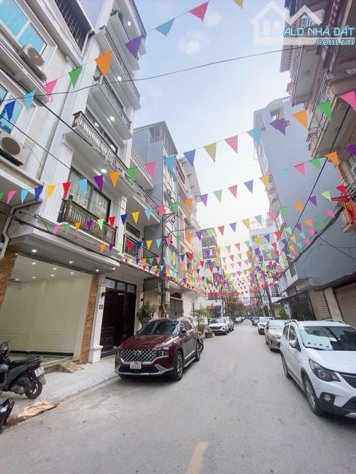 NHÀ MẶT PHỐ TRUNG TÂM HÀ ĐÔNG, 63m2-3 tầng-NHỈNH 14tỷ, 2 ÔTÔ TRÁNH, KINH DOANH VÔ ĐỐI