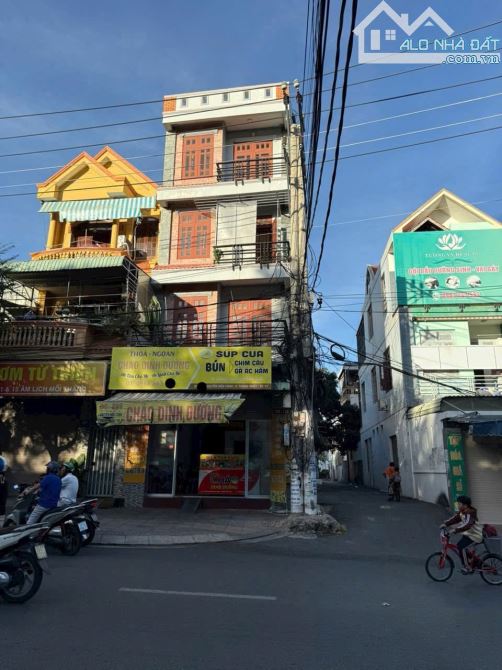 Bán nhà mặt tiền đường Nguyễn Hữu Cảnh Phường thắng nhất, tp Vũng tàu