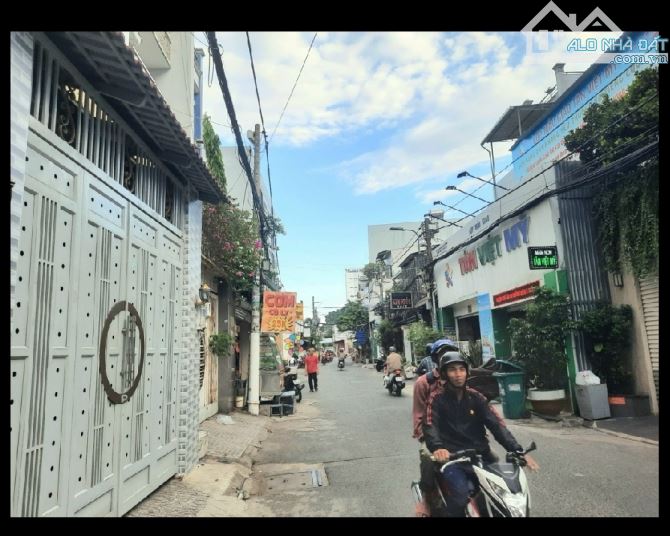 HẠ GIÁ BÁN GẤP NHÀ MẶT TIỀN 3 TẦNG 80M2, HUỲNH VĂN GẤM, TÂN PHÚ. 9 TỈ