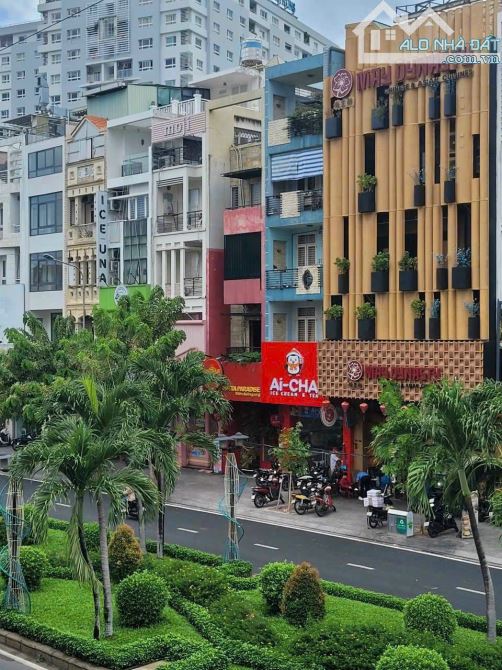 Bán nhà mặt tiền PHAN XÍCH LONG 8mx16m 6 tầng.Giá 88 tỷ (TL)