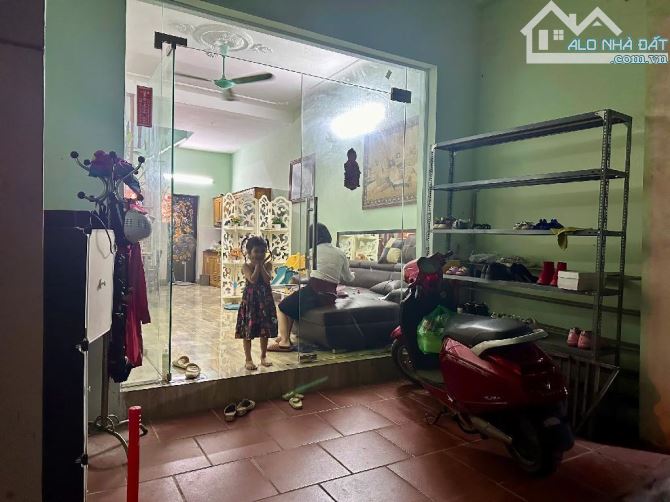 Bán nhà Thanh Nhàn 50m2 4 tầng , ngõ rộng ba gác đỗ cửa.Giá 8,15 tỷ