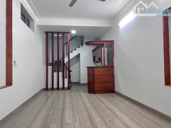 💥 MINH KHAI - 40m2 - 5 TẦNG - MẶT TIỀN RỘNG 4m - NHÀ DÂN XÂY CHẮC CHẮN - CHỈ 6,5 TỶ