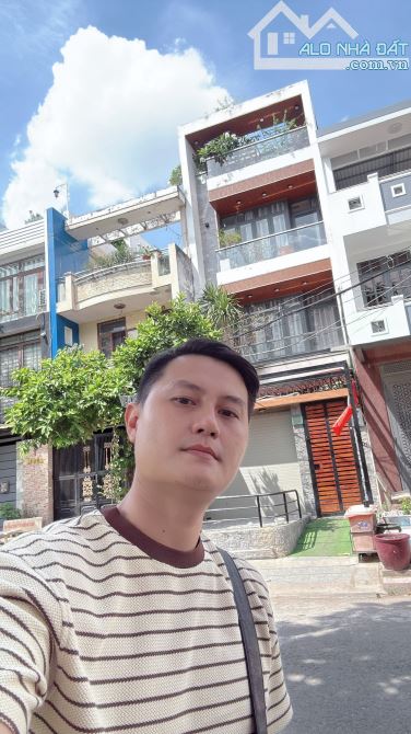 BÁN NHÀ LÊ CƠ, VIEW CÔNG VIÊN, 90m2 4.5x20m, NT CAO CẤP, NHỈNH 11 TỶ.