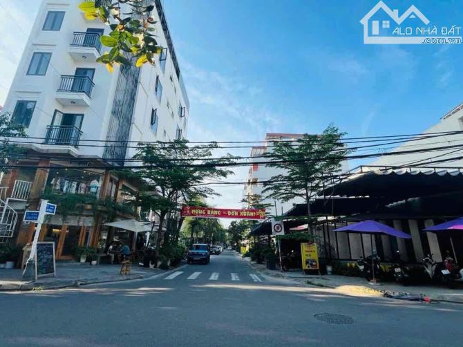Bán góc 2mt đường Dương Đình Nghệ , phố Hàn