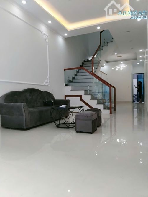 Bán nhà 3 tầng 50m2 Hoàng Công Khanh, Lãm Hà, Kiến An.  Giá 1,65 tỷ