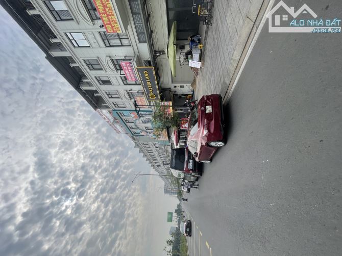 MTKD song Hành Lakeview city 5 x 20m 5 tầng 28 tỷ TL đối diện global