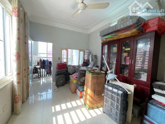 SIÊU PHẨM VĂN CHƯƠNG– ĐỐNG ĐA– MẶT ĐƯỜNG ÔTÔ TRÁNH– VỈA HÈ RỘNG– KINH DOANH ĐỈNH– 12.65 TỶ