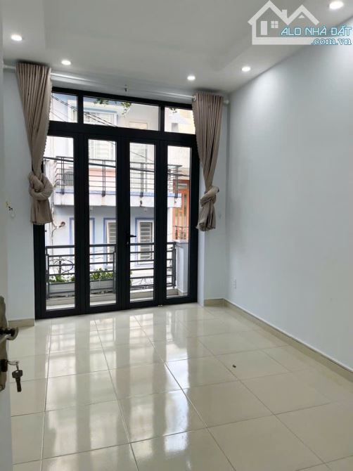Bán Nhà Đường Âu Cơ, Tân bình Giáp Ranh Quận 10 Giá 5,4 Tỷ