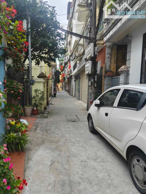 BÁN NHÀ PHỐ ÁI MỘ - P BỒ ĐỀ LONG BIÊN - Ô TÔ QUA NHÀ - Ở NGAY - 33M - 6.7 TỶ (TL)