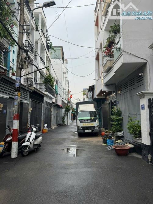 🍍🍍HẺM 6m THÔNG XE 2 HƠI TRÁNH NHAU QUAY ĐẦU 💎 🚔VQuang Trung phường 14 GV TPHCM