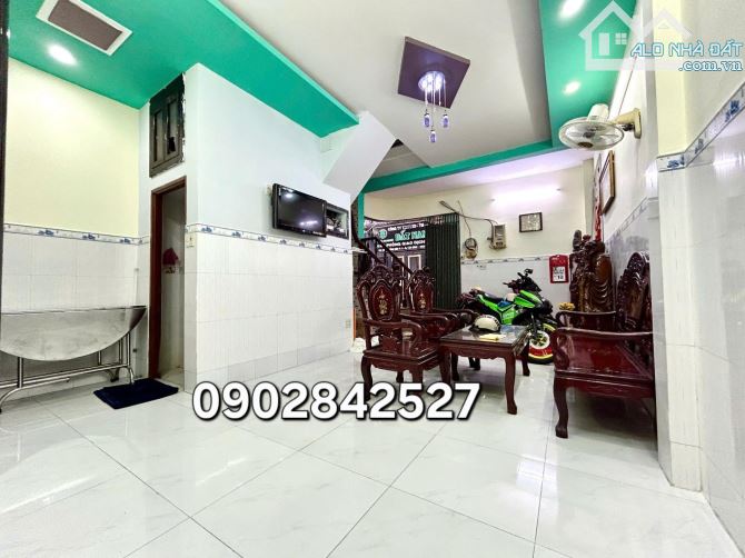 BÁN NHÀ 1/ ĐỒNG ĐEN HXH BTCT 4PN MỚI ĐẸP Ở NGAY 4.9x12 CHỈ HƠN 7TỶ