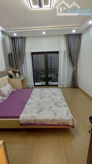 Bán nhà ngõ 140 Trung phụng 28m x 4 tầng!