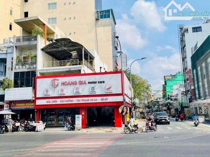 Bán nhà góc 2MT Phan Đăng Lưu, Q Phú Nhuận, DT 10,65 x 34,7, HĐT 170 triệu/th, dòng tiền ổ
