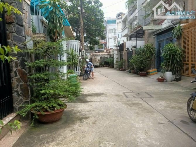 NHÀ ĐẸP 5 PN - HẺM XE HƠI - P14 GÒ VẤP - CHỈ NHỈNH 4 TỶ