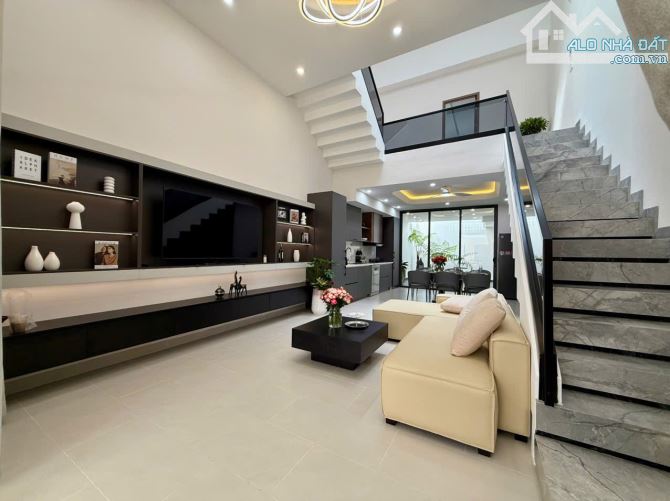 Bán nhà hẻm 246 Ymol 3 phòng ngủ xây mới 100%