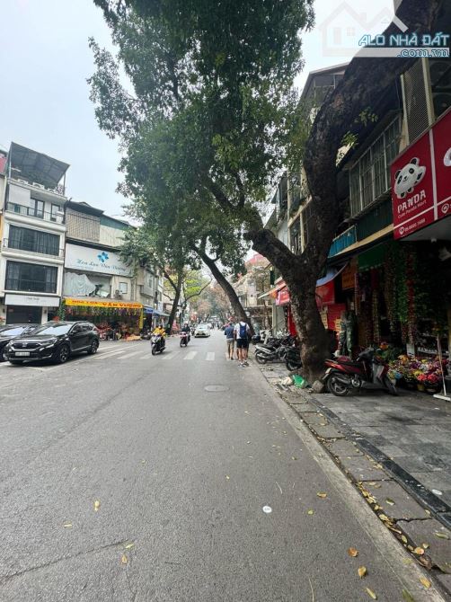 NHÀ MẶT PHỐ TRUNG TÂM PHỐ CỔ HOÀN KIÊM , XÂY KHÁCH SẠN TUYỆT VỜI
