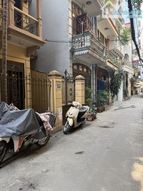 SIÊU RẺ ĐẦU TƯ, BÁN 90M ĐẤT NGỌC LÂM, OTO TRÁNH, TẶNG NHÀ 4 TẦNG, GIÁ 16.9 T