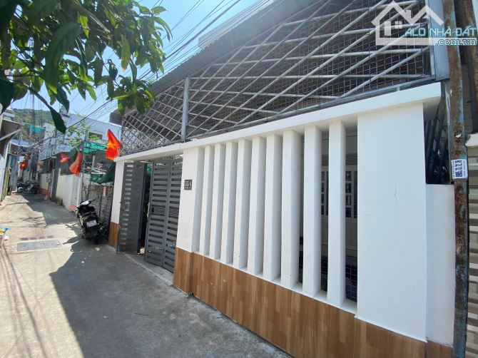 Bán Nhà 2 Mặt Tiền Đường Đặng Lộ Ngang 6.5m gần chợ Vĩnh Hải, dt 101m giá chỉ 3 tỷ 700