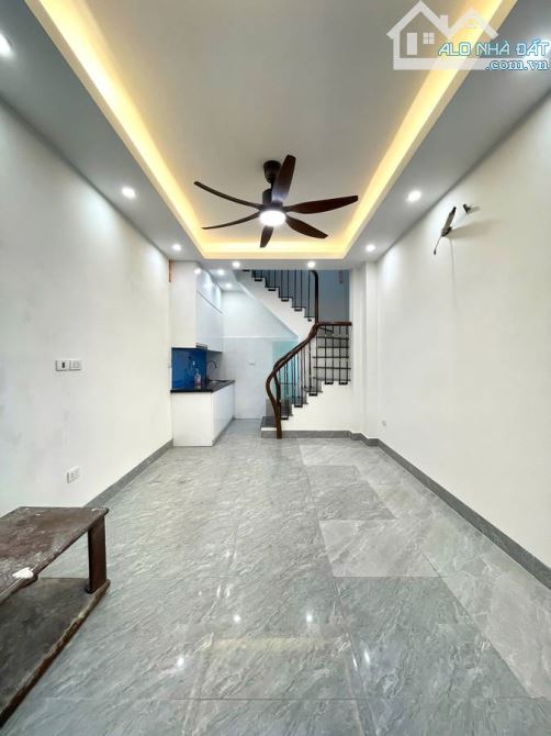 Bán nhà trung tâm Đống Đa 24m2x4 tầng 3 ngủ full nội thất về ở ngay 4.85 tỷ