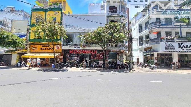 Bán nhà 3 tầng mặt tiền nguyễn thiện thuật ngang 9m
