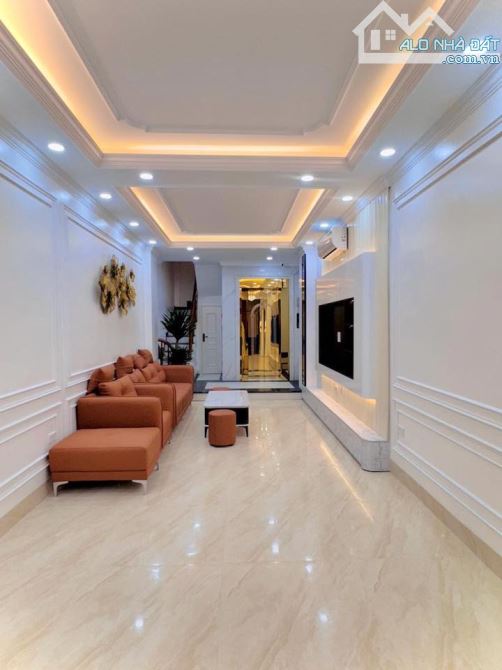 Bán nhà phố Yên Lạc, Hai bà Trưng 41m, 5 tầng. Giá: 14.8 tỷ