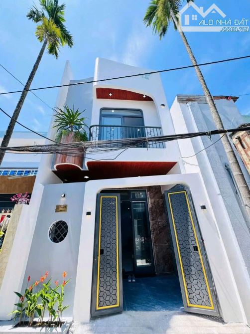NỢ CỜ BẠC EM CẦN TIỀN TRẢ NỢ BÁN GẤP NHÀ LẦU SỔ SẴN CHỈ 700TR NHẬN NHÀ NGAY