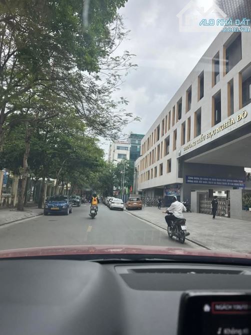 NHỈNH 26 TỶ, CÓ NGAY SIÊU PHẨM PHÂN LÔ, Ô TÔ NGHĨA ĐÔ, CẦU GIẤY, DT 80M, 3 TẦNG, MT 6.5M