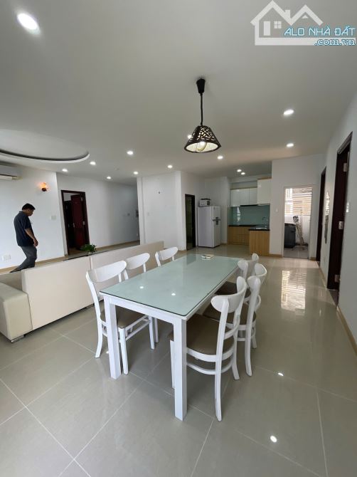 Bán căn hộ cao cấp Đà Nẵng Plaza, Hải Châu, Đà Nẵng DT 131m2, 3 phòng ngủ