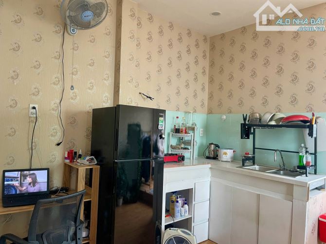 BÁN GẤP TRONG THÁNG ĐỂ ĐỊNH CƯ - MẶT TIỀN NGUYỄN KIỆM - 86.1M² - 3 TẦNG