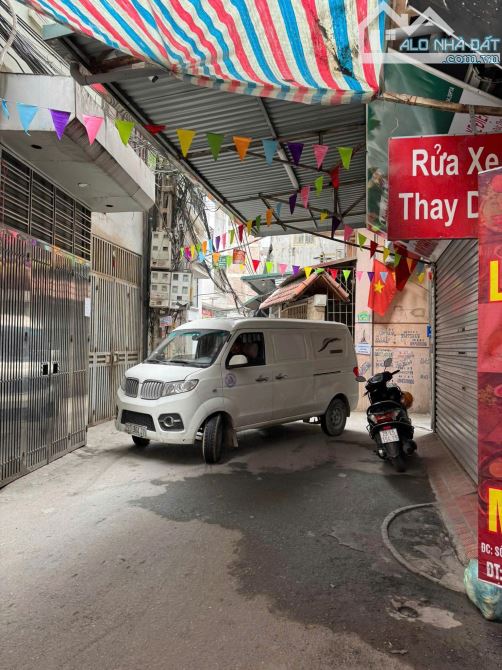 Tòa Căn Hộ Dịch Vụ phố Hồ Tùng Mậu, 50m2, 8 tầng, ngõ ô tô, 14 phòng, DT 80tr/tháng