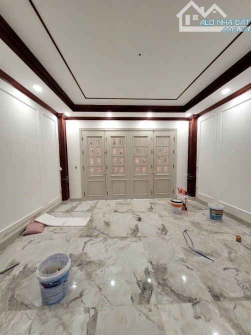 Bán nhà Xuân Đỉnh mới zin full nội thất 43m2×6t giá hơn 10 tỷ