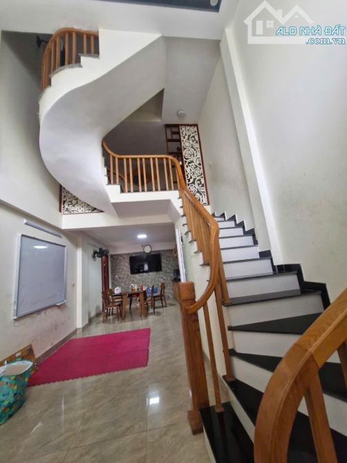 🏡 Bán nhà đẹp - View Sông Nhuệ - Ngõ ô tô tránh nhau - Gần KĐT Xa La, 70 m2 giá hơn 12 tỷ