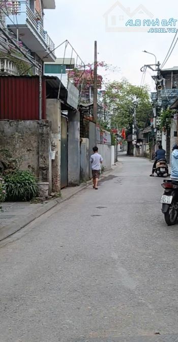 BÁN ĐẤT BẮC CẦU - NGỌC THỤY - NGÕ Ô TÔ VỪA TIỀN- SỔ ĐỎ CC - 44M2 -NHỈNH 3 TỶ