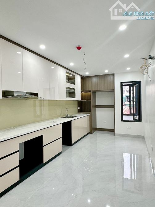 Bán nhà mặt ngõ 172 phú Diễn, 55m2, 6T, thang máy, ở KD, vỉa hè3m, 4 ôtô tránh,19 tỷ