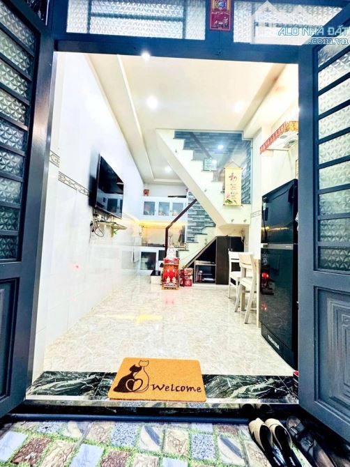 Bán nhanh căn nhà ngay Bùi Hữu Nghĩa, Quận 5.Giá: 2 tỷ 615tr,1 trệt 1 lầu, Diện tích: 68m2