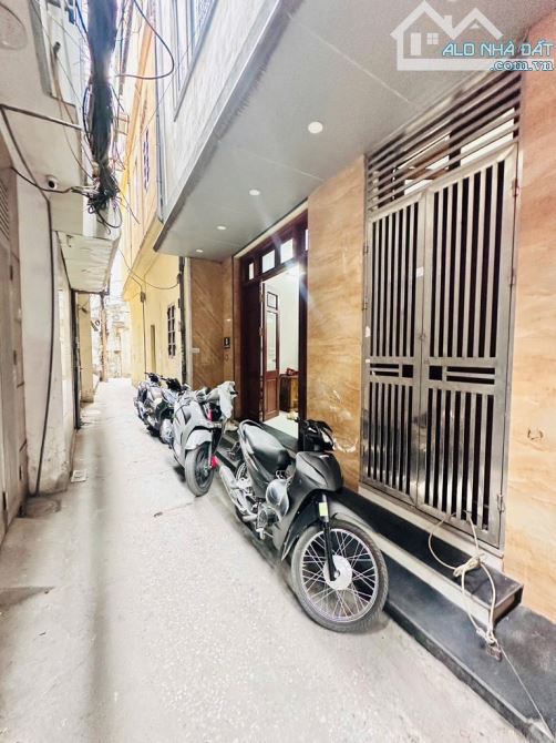 🏡Nhà dân xây ngõ 68 Cầu Giấy ( ngõ quận uỷ ) 50m2 mặt tiền 5 mét nhỉnh 11 tỷ - TT CẦU GIẤ