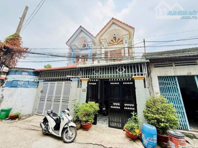 Hẻm 5m 1/ Hai Bà Trưng Đông Hoà Dĩ An nhà Trệt Lầu mới đẹp